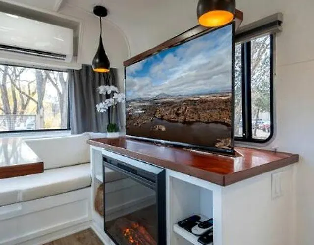 Airstream Near Whiskey Row And Granite Creek In Prescott, Az Holiday home